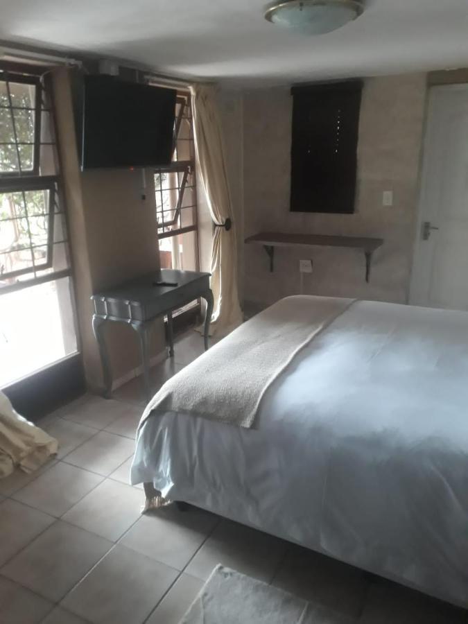 Marina Views Guesthouse Hartbeespoort Exterior foto